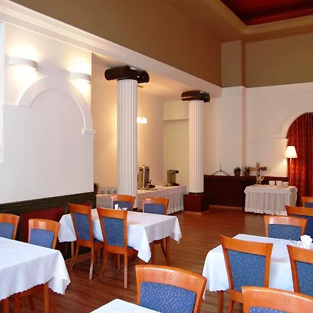 Savoy 2* Λοτζ