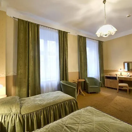 Ξενοδοχείο Savoy 2*