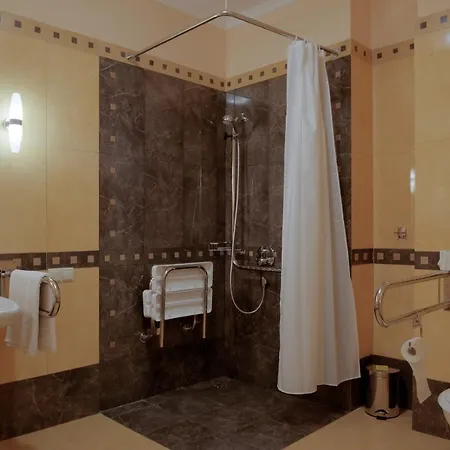Savoy Ξενοδοχείο Λοτζ